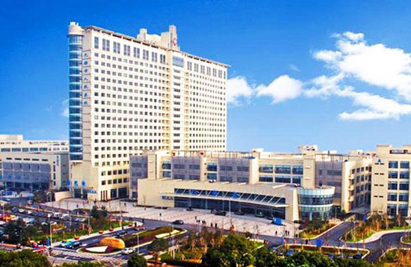 上海市第六医院智慧灯杆